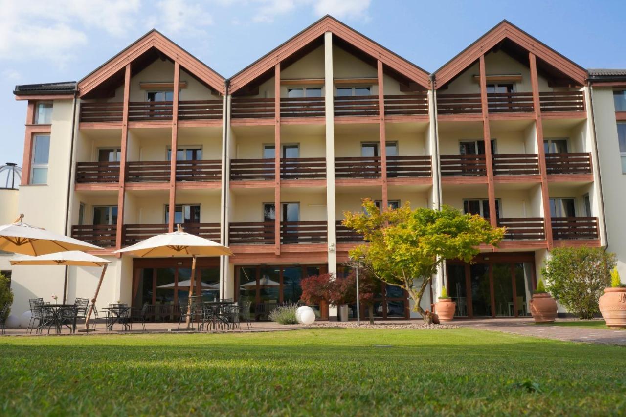 Hotel Al Ponte Garnì Pergine Valsugana Esterno foto